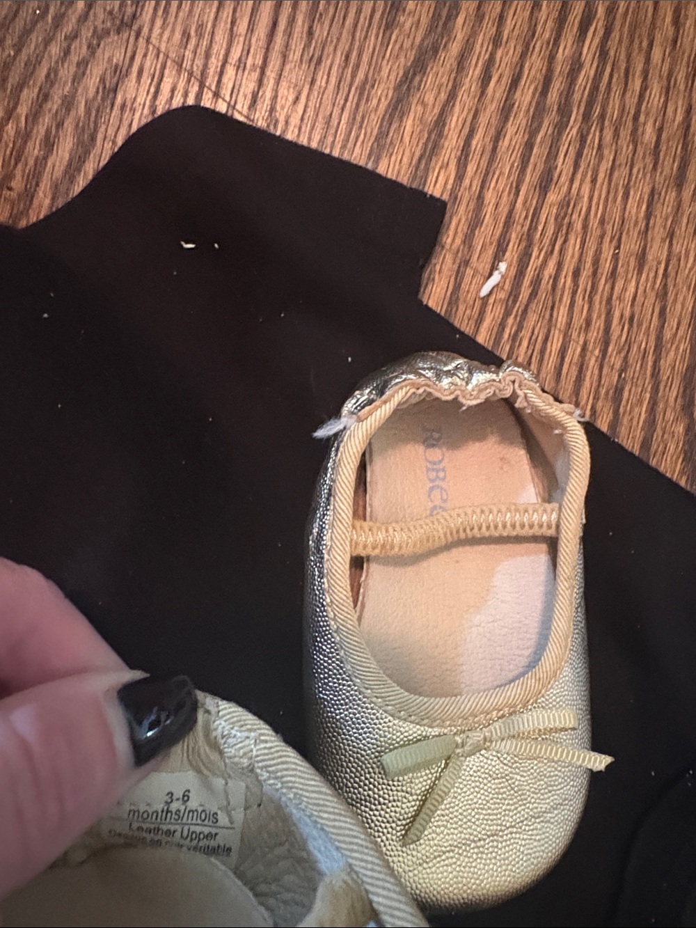 Robeez Metallic Gold Baby Ballet Flats with Bow Detail - Picture 5 of 5